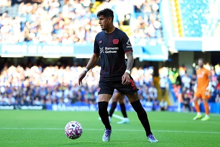 调整之际, 埃罗, 莫斯克拉作