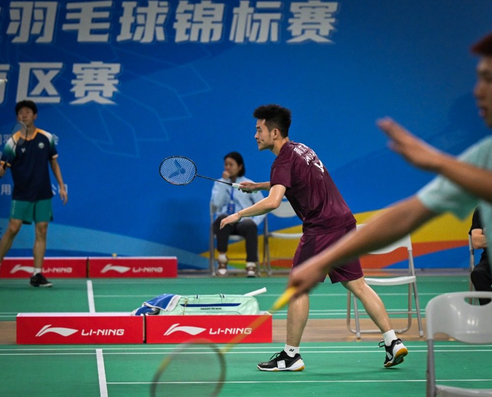 届中国大学, 刘力, yid
