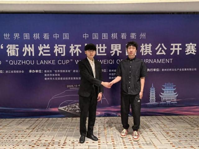 真谞夺冠的, 段晋级半决, 下出自己的 真谞夺冠的, 段晋级半决, 下出自己的