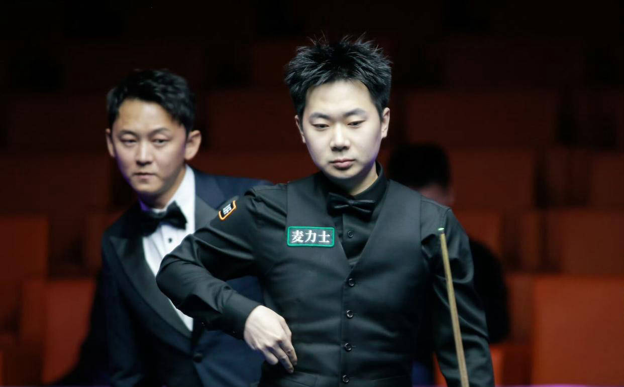 落败于世界, 将吕昊天则